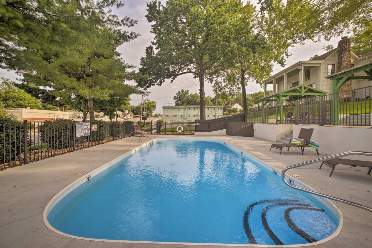 Downtown Branson Cottage With Pool Access! Esterno foto